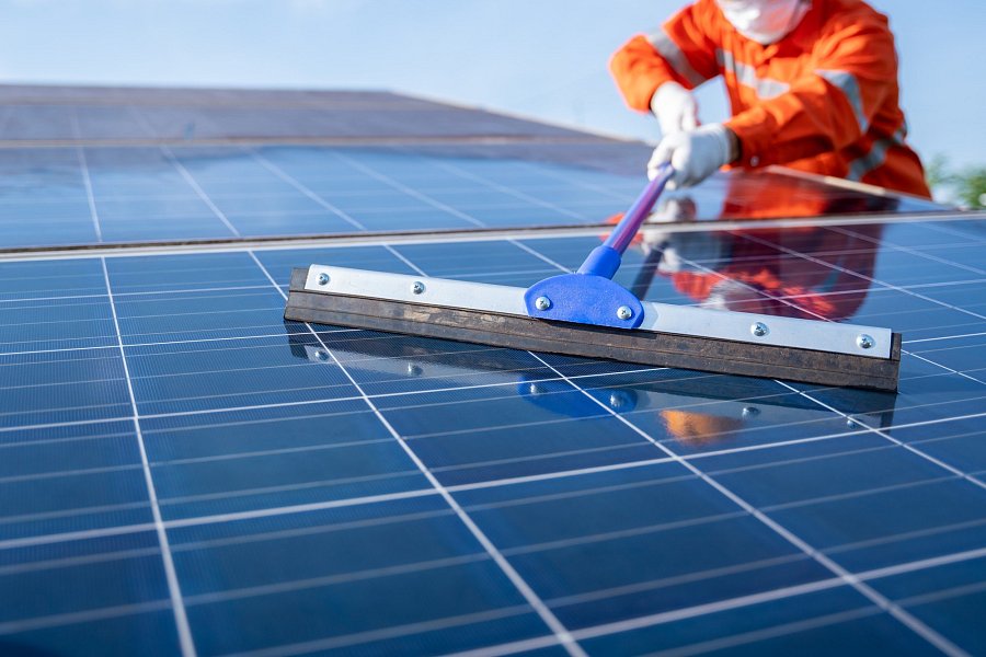 Starostlivosť o fotovoltaiku: Tipy pre dlhú životnosť a vyšší výkon