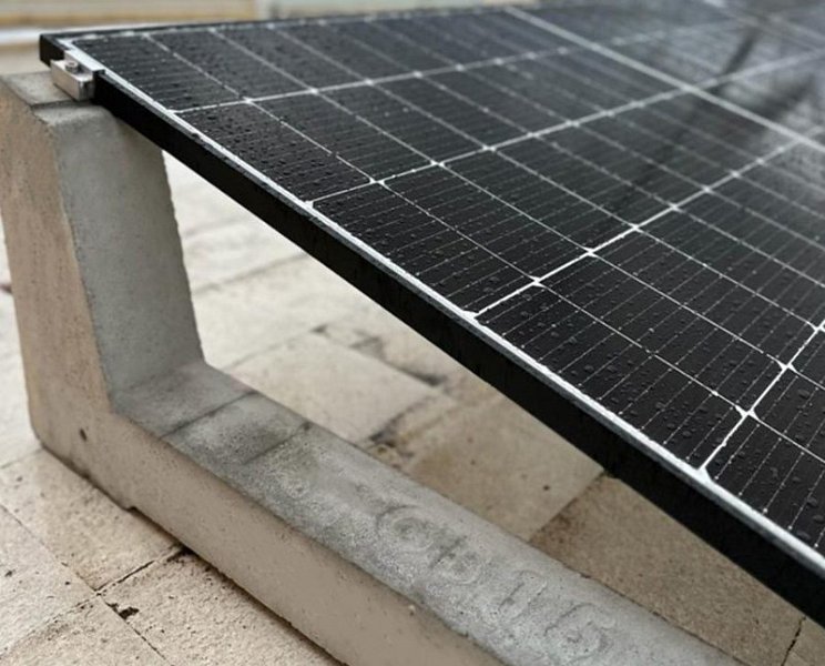 Ako zrýchliť montáž fotovoltiky na plochej streche o 30 %